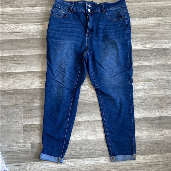 💜 Stylish Blue Denim Jeans - Picture 1 of 2
